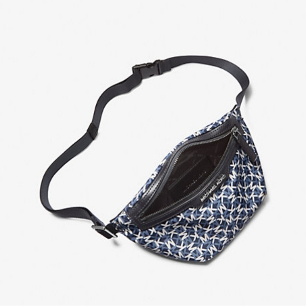 Michael Kors Cooper Belt Bag (UNISEX) - Picture 2 of 7